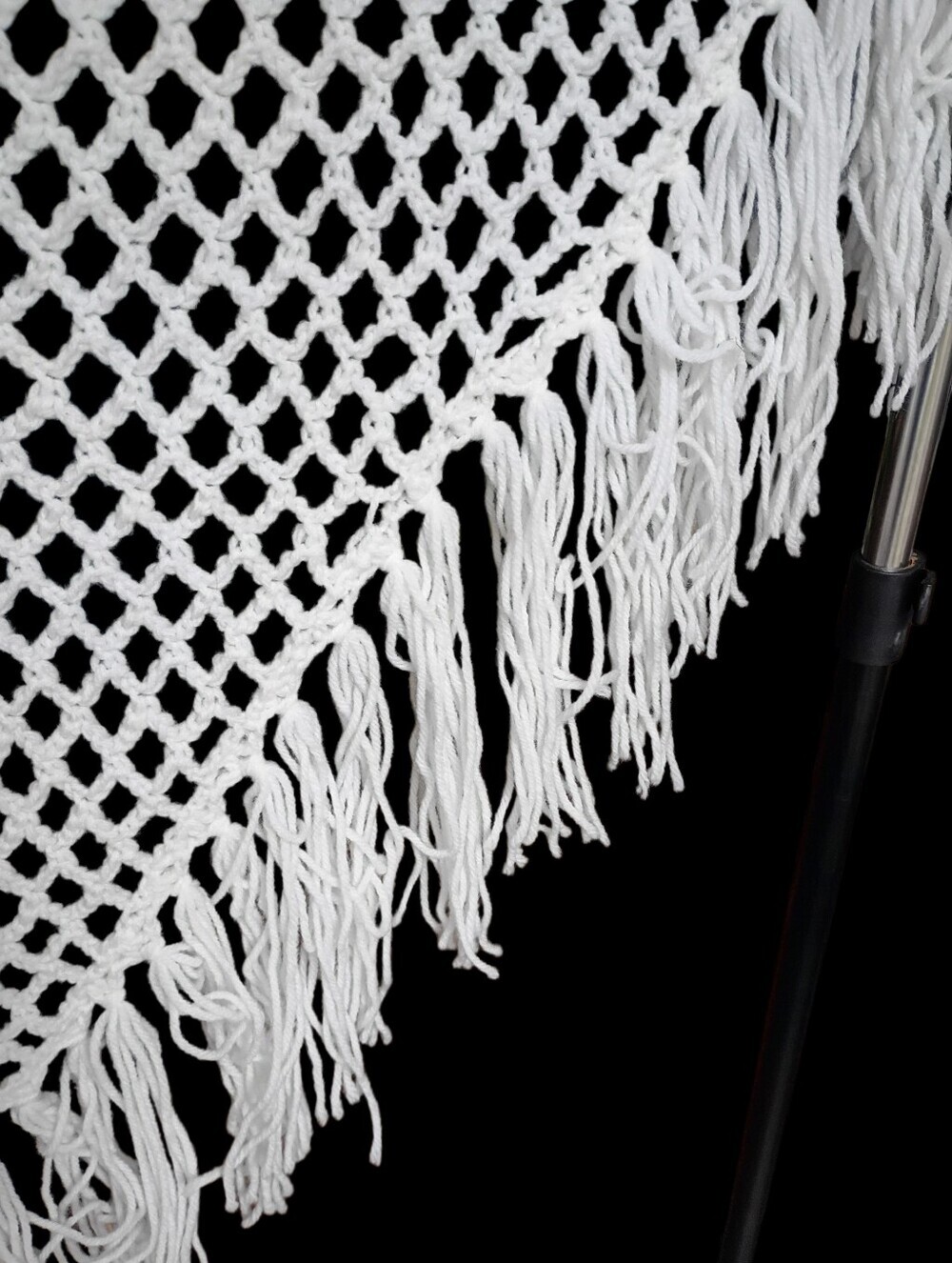 Vintage Handmade White Cotton Shawl 66"× 32" - Picture 4 of 4